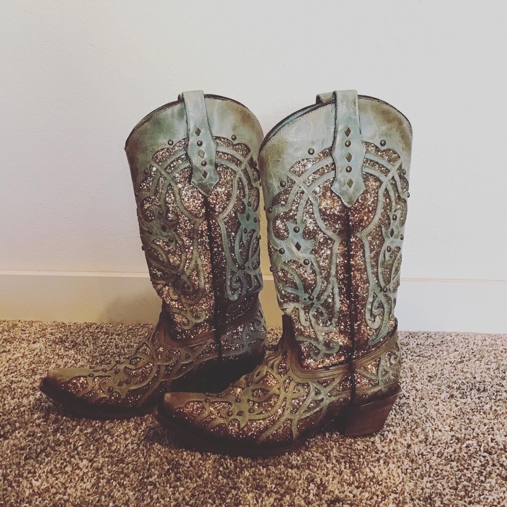✨ GLITTER INLAY CORALL BOOTS ✨